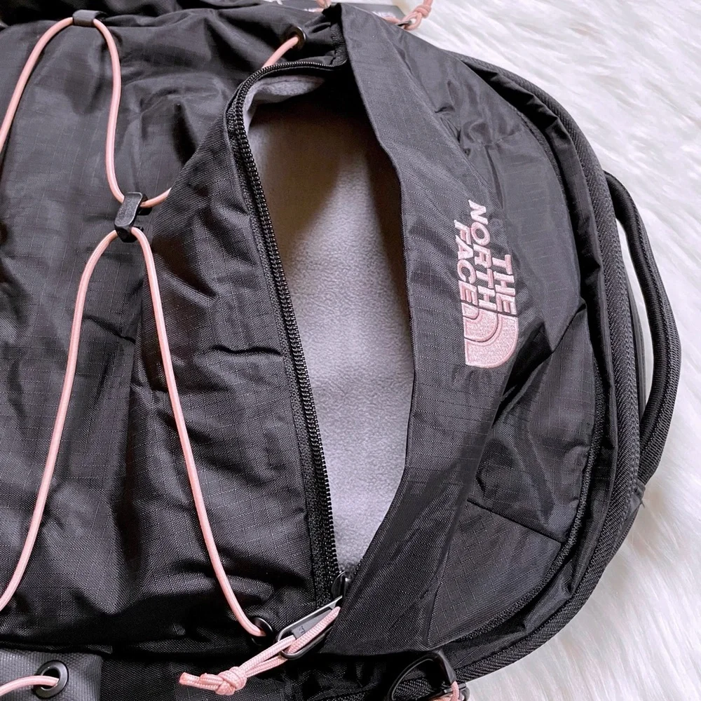 The North Face Women’s Borealis 27 Liter Backpack - Picture 5 of 10